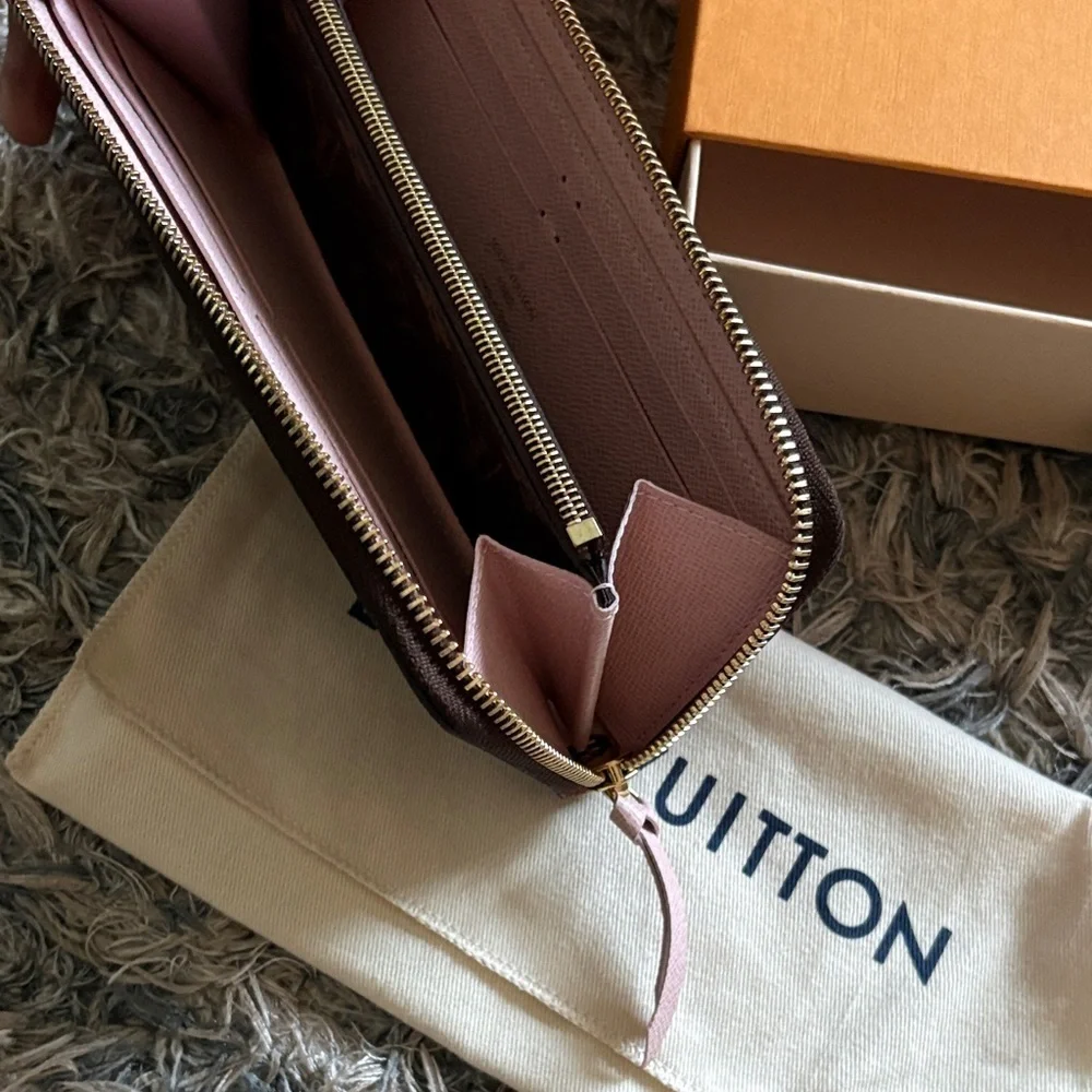 New ! Louis Vuitton Brown Monogram Long Zippy Wallet